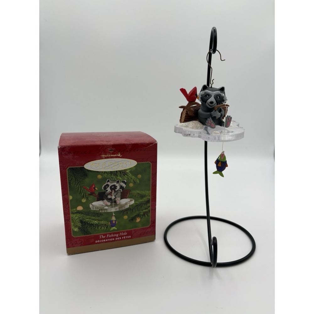 Hallmark Keepsake 2000 Ornament The Fishing Hole With Box